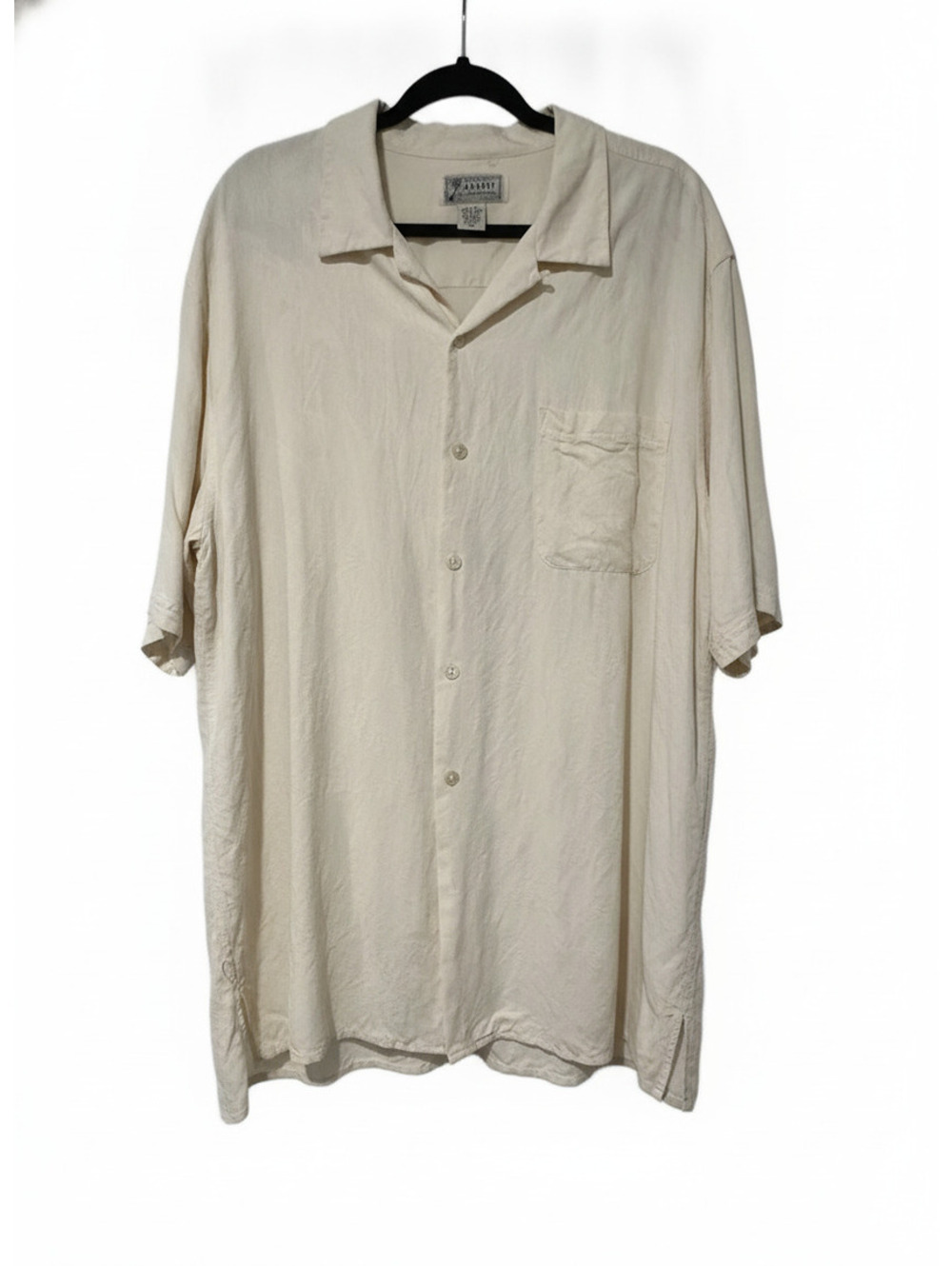 Avanti 100% silk cream short sleeve button-up shirt